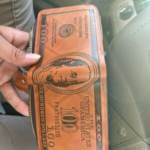 Men’s wallet with zipper